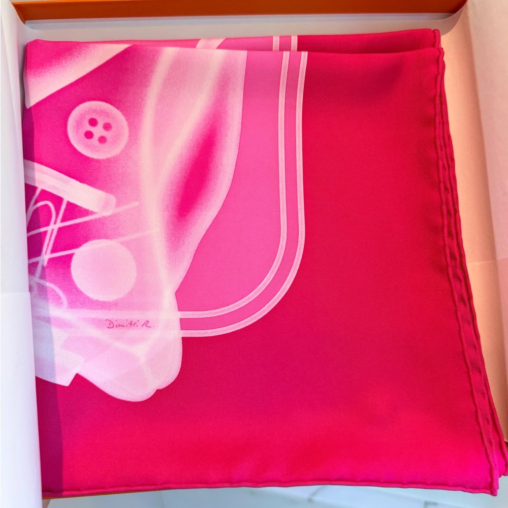 Hermes “Please Check In” - Dimitri Rybaltchenko Double Face Carrie 90 Silk Scarf - Picture 7 of 10